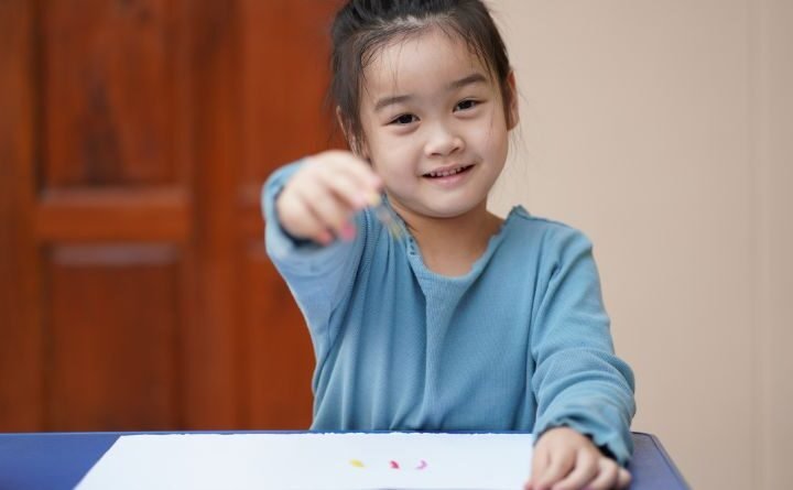 Preschool vs Staying Home: Making the Best Decision for Your Child’s Development  